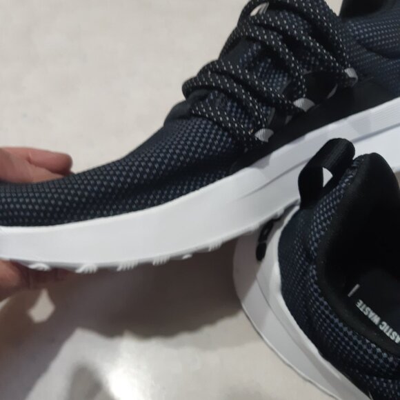 New Men's Adidas Sneakers with elastic laces Size 8 - Picture 8 of 12